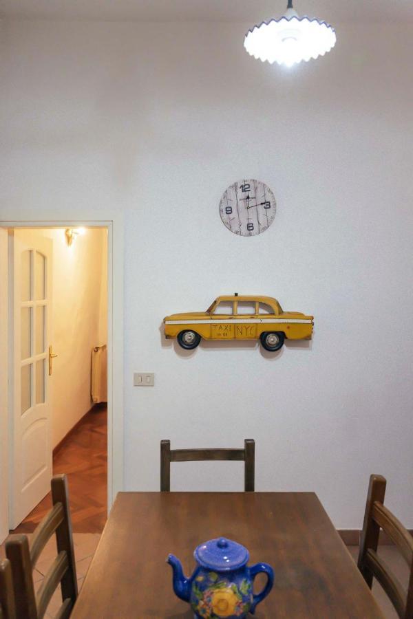 The Pitti Courtyard Apartment Firenze Bagian luar foto